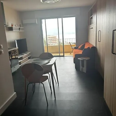 아파트 Climatise Belle Vue *